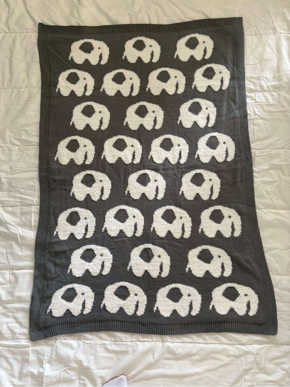 Gray and White Elephant Knit Baby Blanket - Unbranded.